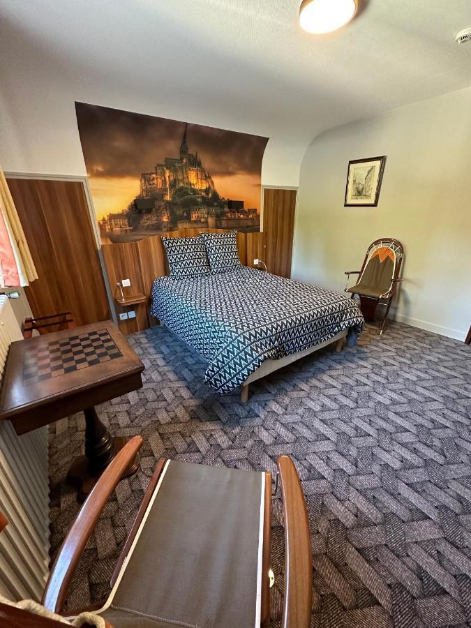 Hotel Roc Land Les Portes du Coglais エクステリア 写真